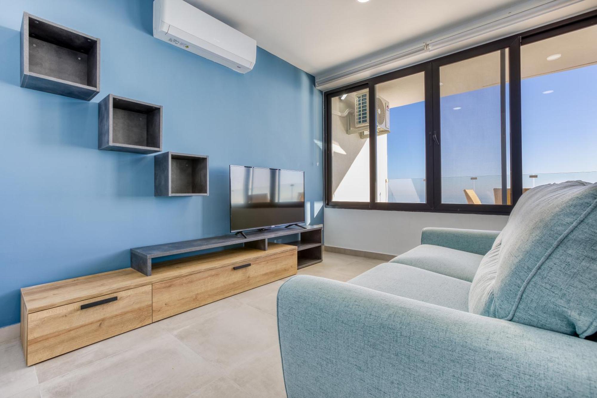 Seafront Sliema Apartment With Balcony & Sea Views By Jl Buitenkant foto