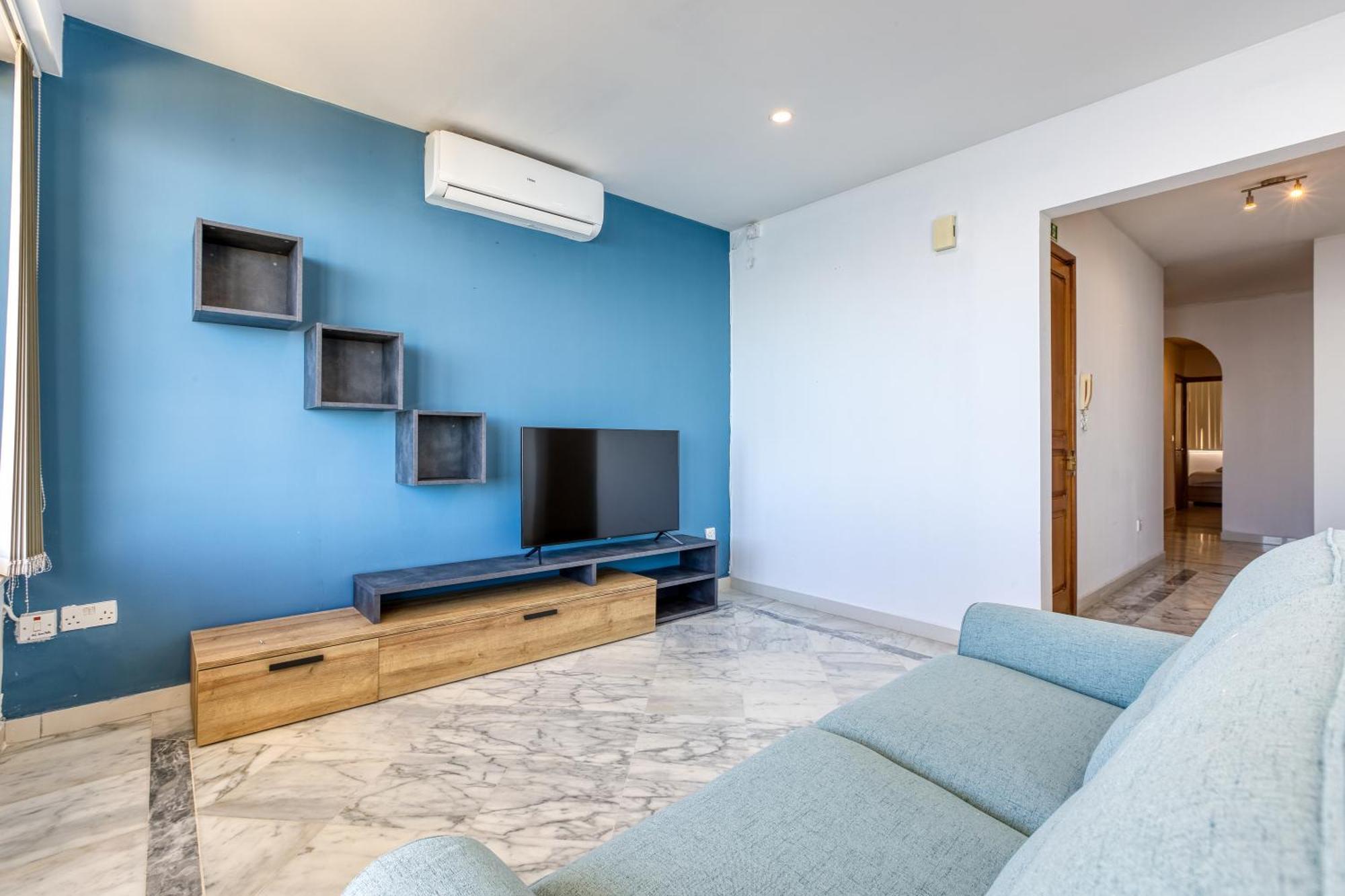 Seafront Sliema Apartment With Balcony & Sea Views By Jl Buitenkant foto