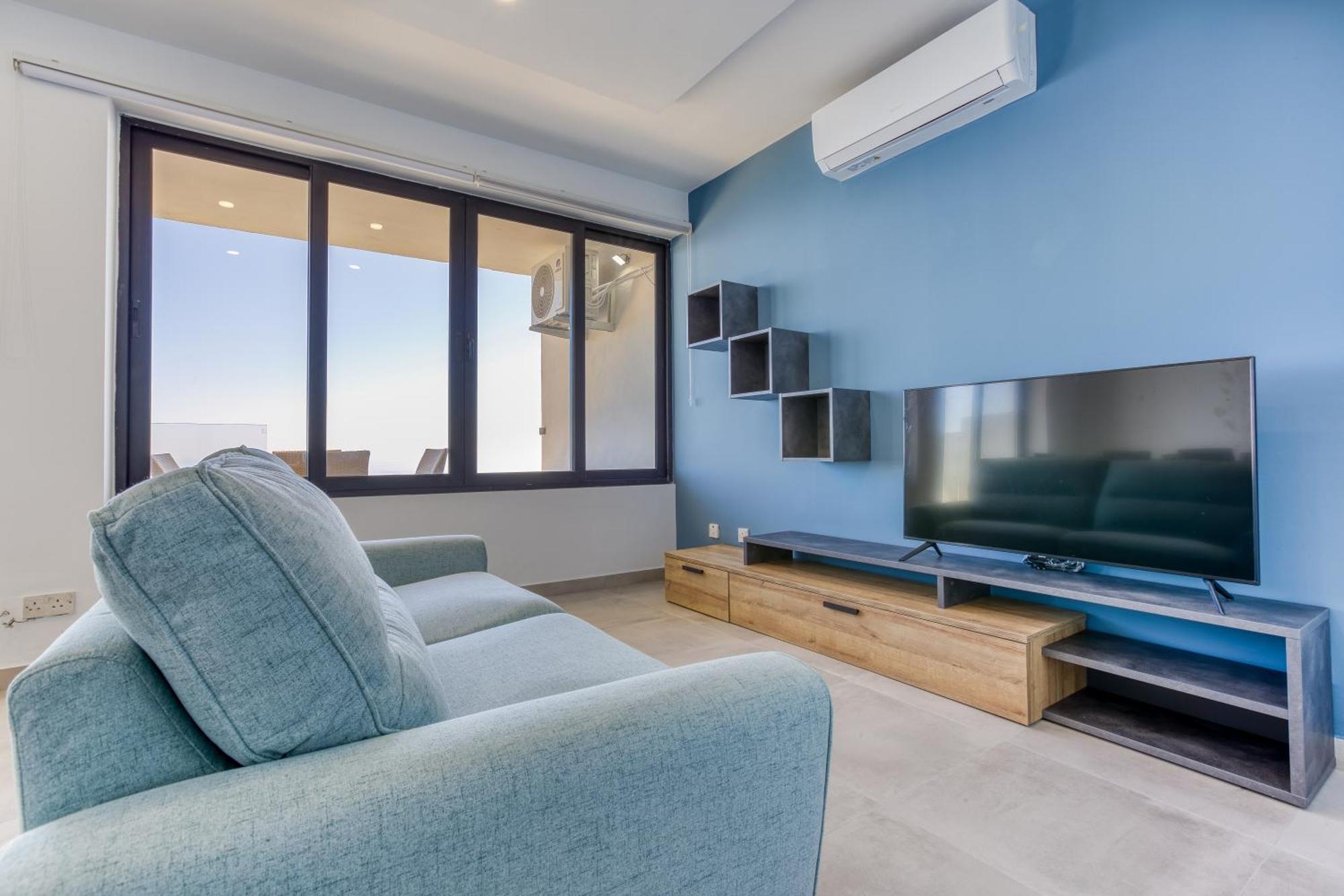 Seafront Sliema Apartment With Balcony & Sea Views By Jl Buitenkant foto